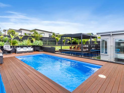 16 Lydiard Place, Beachlands