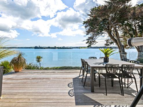 12 Channel View Road, Clarks Beach