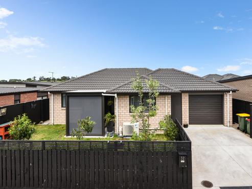 32 Pragma Rise, Rototuna North