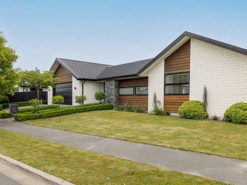 5 Bronco Drive, Aidanfield