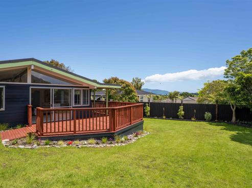 15 Ruru Street, Waikanae