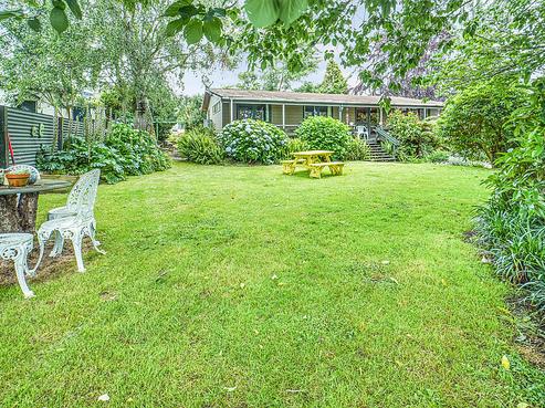 28 Thomson Avenue, Dinsdale