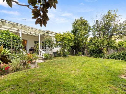 12 Dolbel Street, Taradale