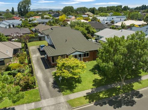 21 Huntington Drive, Huntington