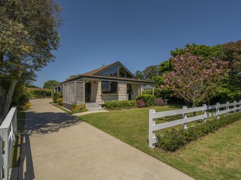 72 Catherine Crescent, Whitianga