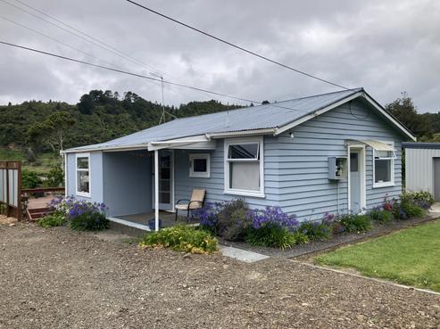 27 Tongaporutu Road, Tongaporutu