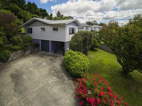 16 Isel Place, Stoke