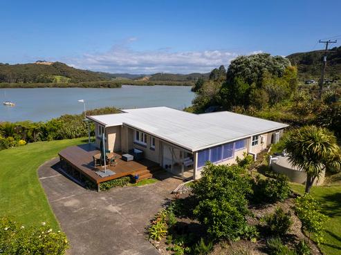 3170 State Highway 10, Mangonui