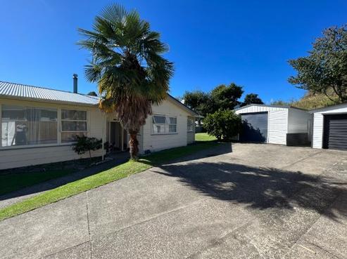 4 Ballantrae, Kawerau