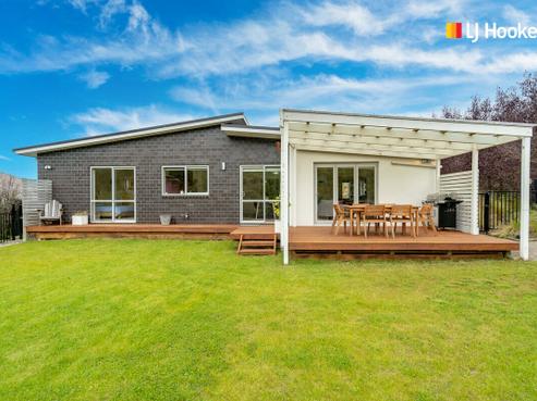 25 Sretlaw Place, Brockville