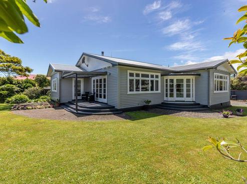 2 Tudor Street, Hokitika