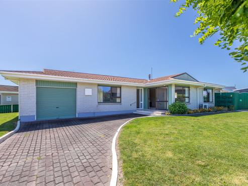 46 Spriggs Crescent, Greenmeadows