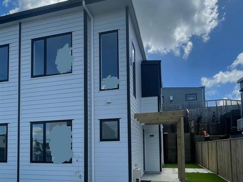 20B Crestview Rise, Papakura