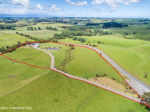 760 Halcombe Road, Halcombe