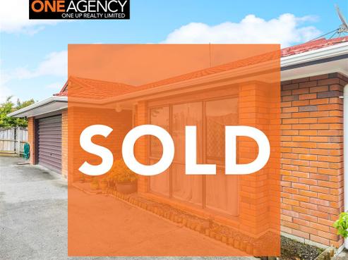 35 Pinewood Grove, Botany Downs