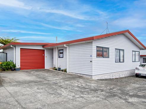 2/24 Station Road, Kamo