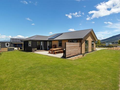 8 Grandview Road, Lake Hawea