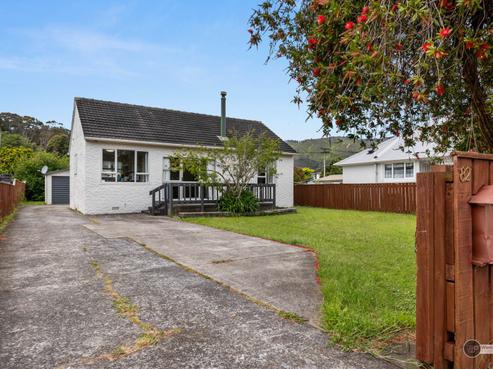 82 Hewer Crescent, Naenae