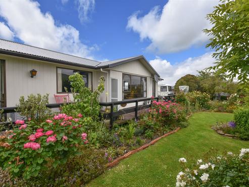 8 Dame Street, Waikouaiti