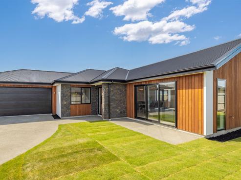 25 Myrtle Road, Hornby