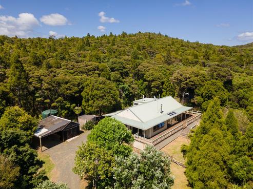 1412 Rawhiti Road, Oakura Coast