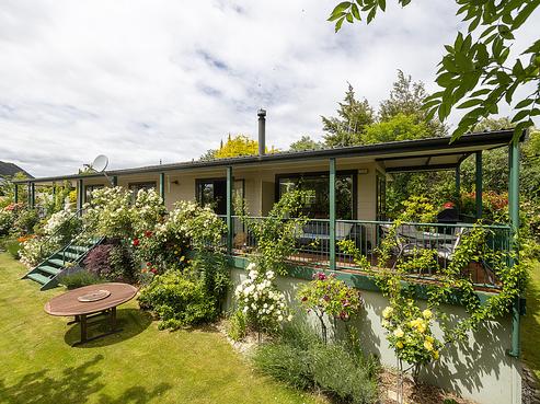 17 Scaife Place, Wanaka