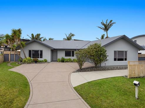 4 Shark Bay Close, Ohope