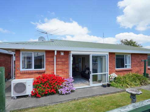 7D Huia Street, Waikiwi