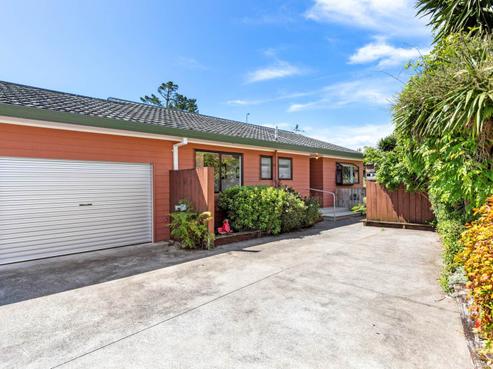 2/149 Carnoustie Drive, Wattle Downs