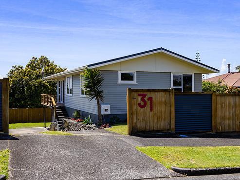 31 Clearmont Crescent, Blagdon