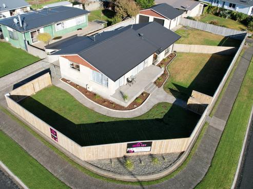 2 Park Lane, Waitara