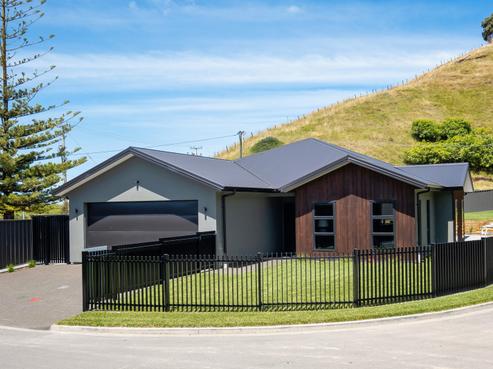 69 Oak Road, Poraiti