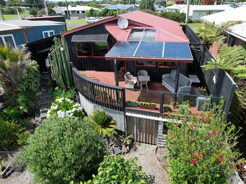 6 Battiscombe Terrace, Waitara