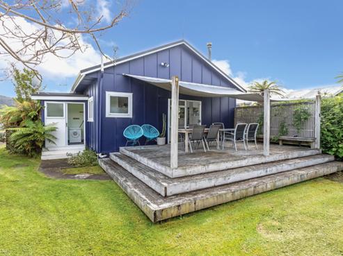 307 Hetherington Road, Whangamata