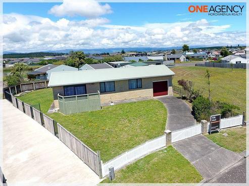 32 Hennessy Street East, Foxton Beach