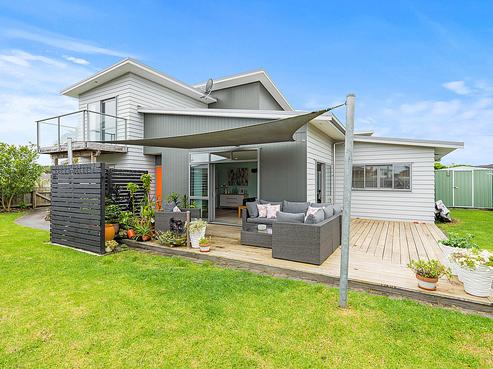 14 Miami Place, One Tree Point