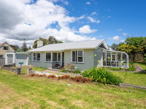 3 Koromiko Street, Otaki Beach