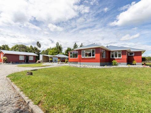 101 Taylorville Road, Coal Creek