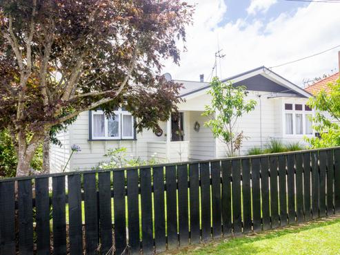 8 Miller Avenue, Paeroa