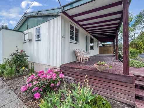 24 Glenbrook Crescent, Twizel