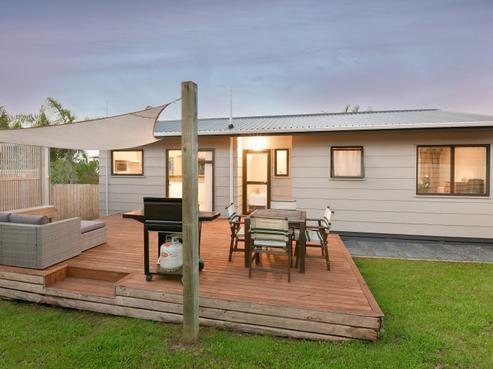 15B Pacific Parade, Army Bay