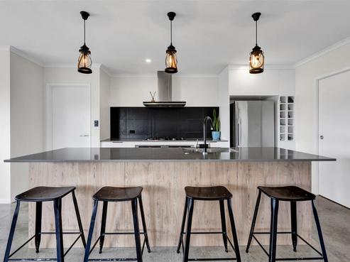 15 Frederick Place, Whalers Gate
