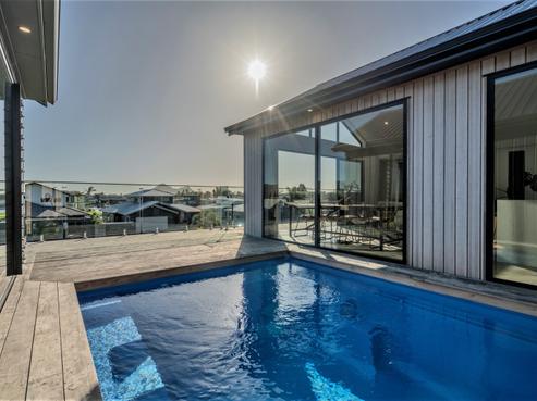 8 Ian Hopper Way, Pauanui