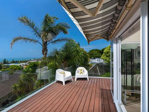 2/5A Galaxy Drive, Mairangi Bay