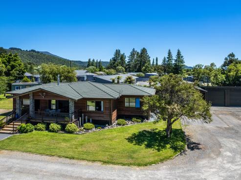 418 State Highway 41, Tokaanu