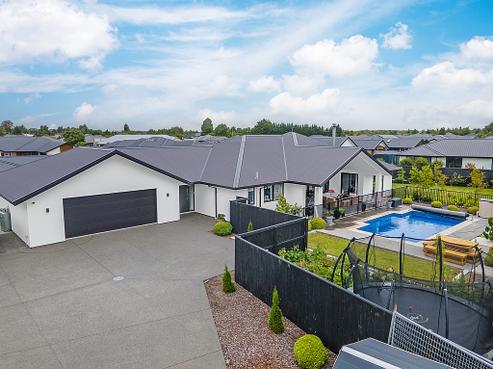 16 Russell Lilley Drive, Rolleston