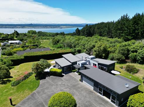 10 Cameron Drive, Acacia Bay
