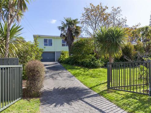 103 Tilley Road, Paekakariki