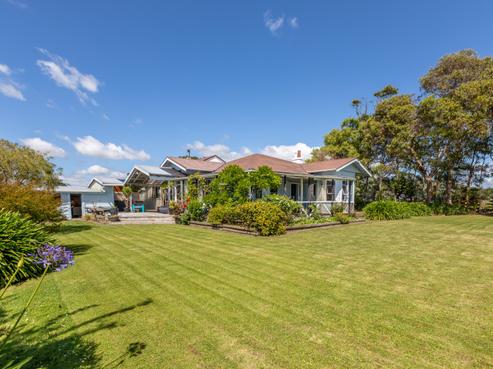 84 Beach Road, Porangahau