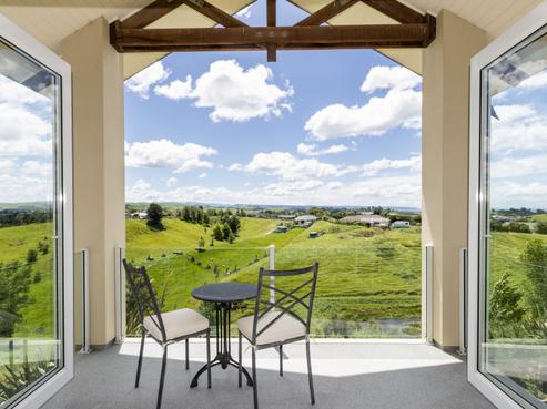 100 Silverton Road, Poraiti